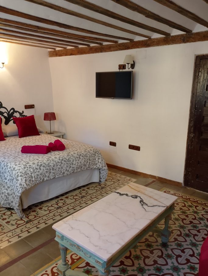 Habitación doble con TV Smart y Wi-Fi